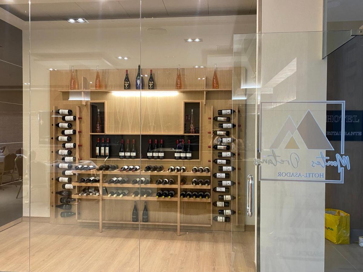 Hotel-Asador Montes Oretanos Pulgar Екстер'єр фото
