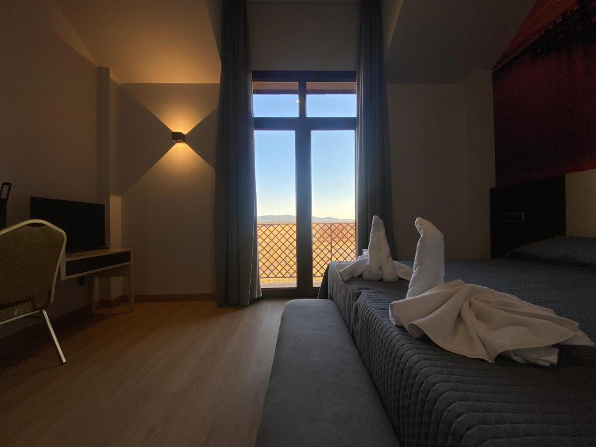Hotel-Asador Montes Oretanos Pulgar Екстер'єр фото